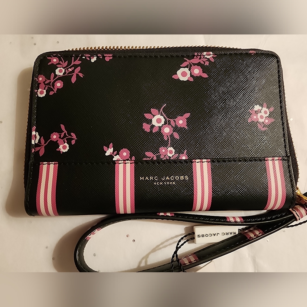 Marc Jacobs Black and Pink Floral Women's Wristlet NWT